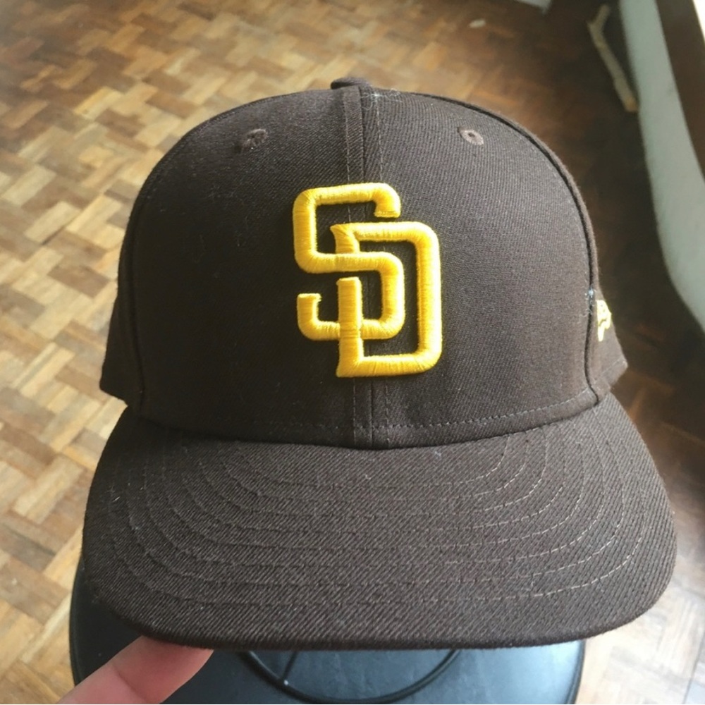 San Diego Padres fitted cap 7 3/8